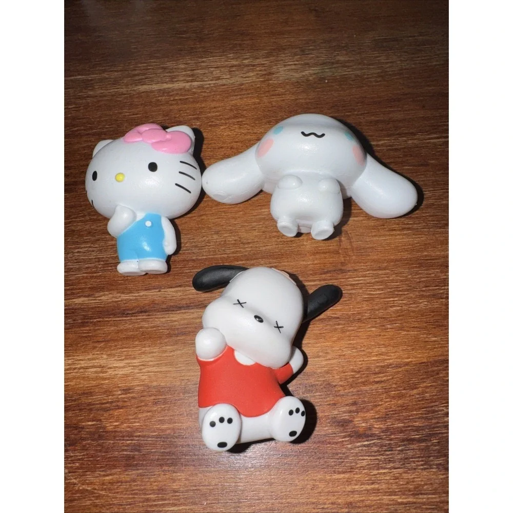 3‎ Sanrio Characters Hello Kitty, Cinnamoroll, Pochacco Miniature Figures